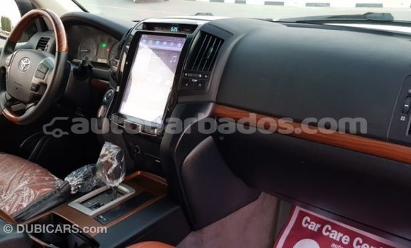 Buy Import Toyota Land Cruiser White Car in Import - Dubai in Barbados Buy Import Toyota Land Cruiser White Car in Import - Dubai in Barbados