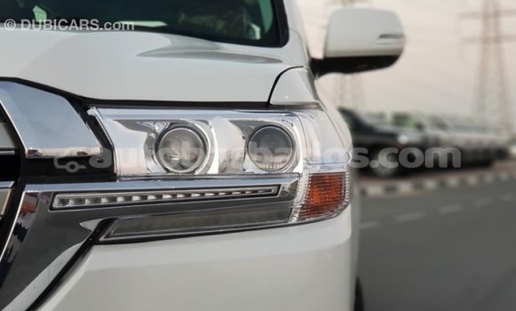 Buy Import Toyota Land Cruiser White Car in Import - Dubai in Barbados Buy Import Toyota Land Cruiser White Car in Import - Dubai in Barbados