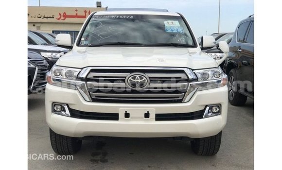 Buy Import Toyota Land Cruiser White Car in Import - Dubai in Barbados Buy Import Toyota Land Cruiser White Car in Import - Dubai in Barbados
