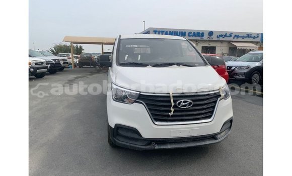Buy Import Hyundai Cargo White Car in Import - Dubai in Barbados Buy Import Hyundai Cargo White Car in Import - Dubai in Barbados