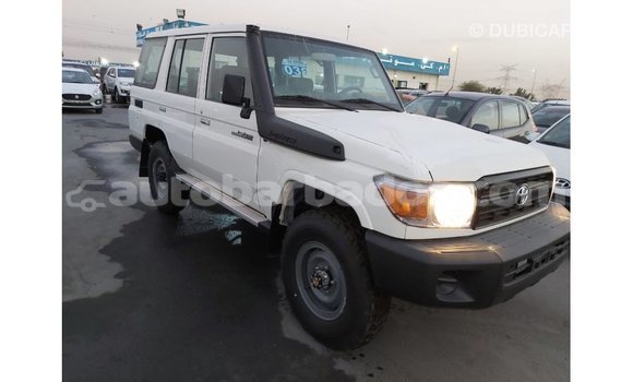 Buy Import Toyota Land Cruiser White Car in Import - Dubai in Barbados Buy Import Toyota Land Cruiser White Car in Import - Dubai in Barbados