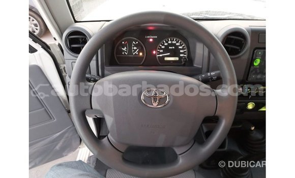 Buy Import Toyota Land Cruiser White Car in Import - Dubai in Barbados Buy Import Toyota Land Cruiser White Car in Import - Dubai in Barbados