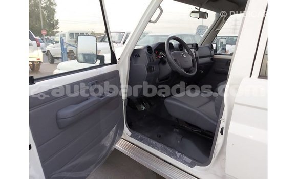 Buy Import Toyota Land Cruiser White Car in Import - Dubai in Barbados Buy Import Toyota Land Cruiser White Car in Import - Dubai in Barbados