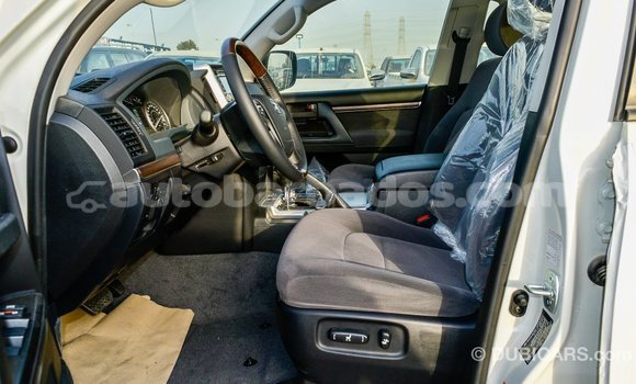 Buy Import Toyota Land Cruiser White Car in Import - Dubai in Barbados Buy Import Toyota Land Cruiser White Car in Import - Dubai in Barbados