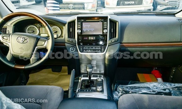 Buy Import Toyota Land Cruiser White Car in Import - Dubai in Barbados Buy Import Toyota Land Cruiser White Car in Import - Dubai in Barbados