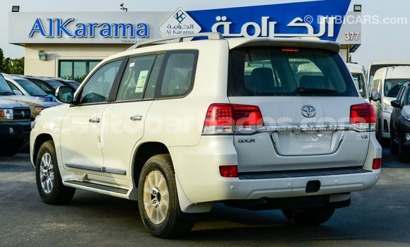 Buy Import Toyota Land Cruiser White Car in Import - Dubai in Barbados Buy Import Toyota Land Cruiser White Car in Import - Dubai in Barbados