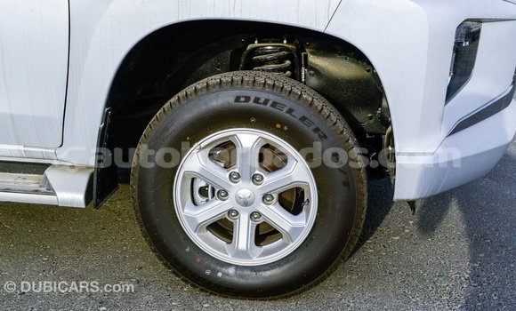 Buy Import Mitsubishi L200 White Car in Import - Dubai in Barbados Buy Import Mitsubishi L200 White Car in Import - Dubai in Barbados