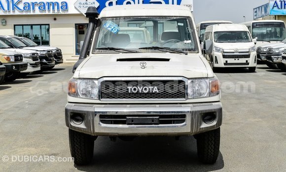 Buy Import Toyota Land Cruiser White Car in Import - Dubai in Barbados Buy Import Toyota Land Cruiser White Car in Import - Dubai in Barbados