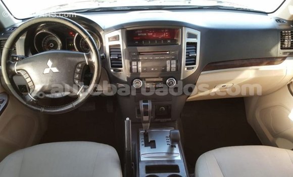 Buy Import Mitsubishi Pajero Black Car in Import - Dubai in Barbados Buy Import Mitsubishi Pajero Black Car in Import - Dubai in Barbados