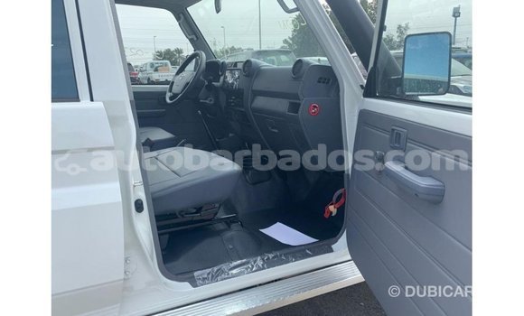 Buy Import Toyota Land Cruiser White Car in Import - Dubai in Barbados Buy Import Toyota Land Cruiser White Car in Import - Dubai in Barbados