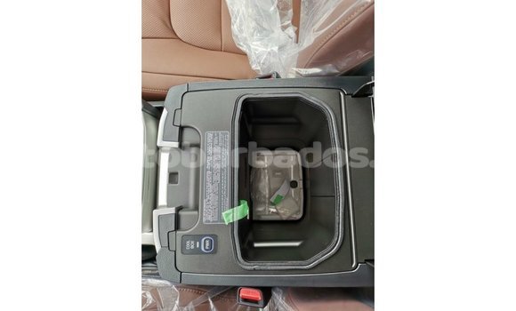Buy Import Toyota Land Cruiser White Car in Import - Dubai in Barbados Buy Import Toyota Land Cruiser White Car in Import - Dubai in Barbados