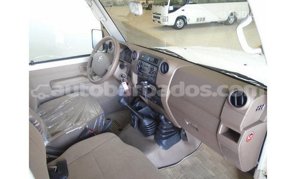 Buy Import Toyota Land Cruiser White Car in Import - Dubai in Barbados Buy Import Toyota Land Cruiser White Car in Import - Dubai in Barbados
