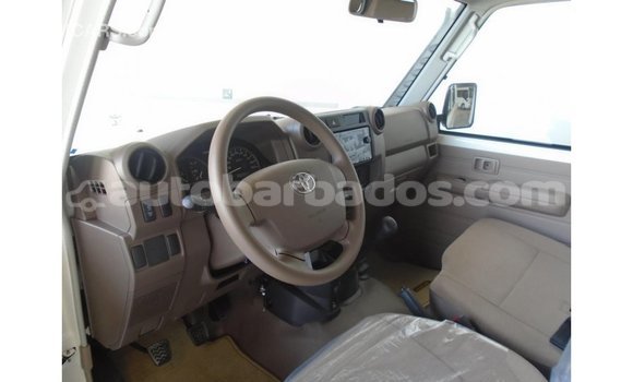 Buy Import Toyota Land Cruiser White Car in Import - Dubai in Barbados Buy Import Toyota Land Cruiser White Car in Import - Dubai in Barbados