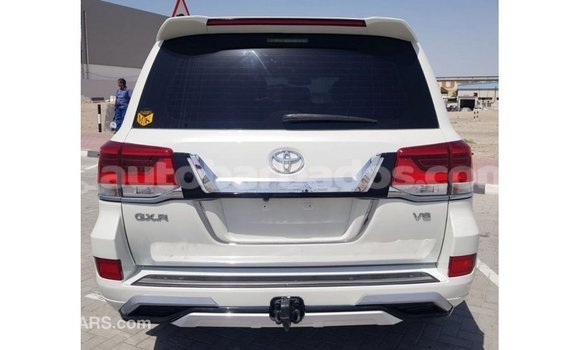 Buy Import Toyota Land Cruiser White Car in Import - Dubai in Barbados Buy Import Toyota Land Cruiser White Car in Import - Dubai in Barbados