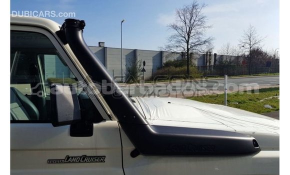 Buy Import Toyota Land Cruiser White Car in Import - Dubai in Barbados Buy Import Toyota Land Cruiser White Car in Import - Dubai in Barbados