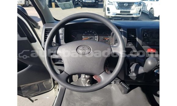 Buy Import Toyota Hiace White Car in Import - Dubai in Barbados Buy Import Toyota Hiace White Car in Import - Dubai in Barbados