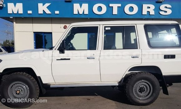 Buy Import Toyota Land Cruiser White Car in Import - Dubai in Barbados Buy Import Toyota Land Cruiser White Car in Import - Dubai in Barbados