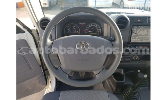 Buy Import Toyota Land Cruiser White Car in Import - Dubai in Barbados Buy Import Toyota Land Cruiser White Car in Import - Dubai in Barbados