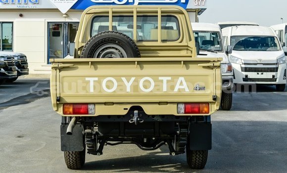 Buy Import Toyota Land Cruiser Beige Car in Import - Dubai in Barbados Buy Import Toyota Land Cruiser Beige Car in Import - Dubai in Barbados