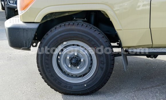 Buy Import Toyota Land Cruiser Beige Car in Import - Dubai in Barbados Buy Import Toyota Land Cruiser Beige Car in Import - Dubai in Barbados