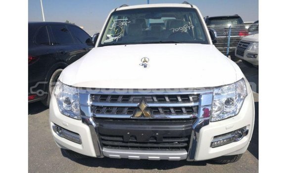 Buy Import Mitsubishi Pajero White Car in Import - Dubai in Barbados Buy Import Mitsubishi Pajero White Car in Import - Dubai in Barbados