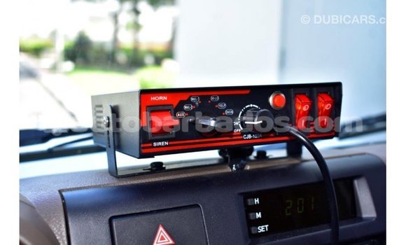 Buy Import Toyota Land Cruiser White Car in Import - Dubai in Barbados Buy Import Toyota Land Cruiser White Car in Import - Dubai in Barbados