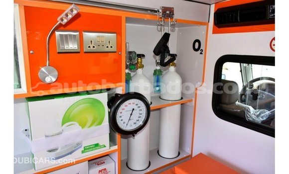 Buy Import Toyota Land Cruiser White Car in Import - Dubai in Barbados Buy Import Toyota Land Cruiser White Car in Import - Dubai in Barbados