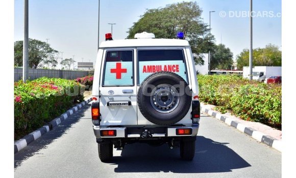 Buy Import Toyota Land Cruiser White Car in Import - Dubai in Barbados Buy Import Toyota Land Cruiser White Car in Import - Dubai in Barbados