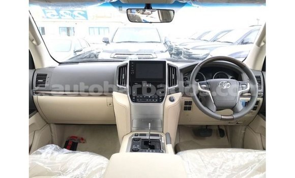 Buy Import Toyota Land Cruiser White Car in Import - Dubai in Barbados Buy Import Toyota Land Cruiser White Car in Import - Dubai in Barbados
