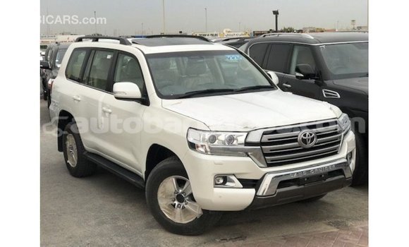 Buy Import Toyota Land Cruiser White Car in Import - Dubai in Barbados Buy Import Toyota Land Cruiser White Car in Import - Dubai in Barbados