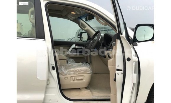 Buy Import Toyota Land Cruiser White Car in Import - Dubai in Barbados Buy Import Toyota Land Cruiser White Car in Import - Dubai in Barbados