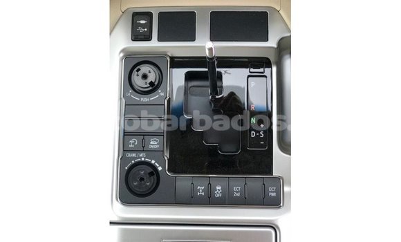 Buy Import Toyota Land Cruiser White Car in Import - Dubai in Barbados Buy Import Toyota Land Cruiser White Car in Import - Dubai in Barbados