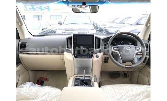 Buy Import Toyota Land Cruiser White Car in Import - Dubai in Barbados Buy Import Toyota Land Cruiser White Car in Import - Dubai in Barbados