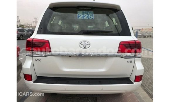Buy Import Toyota Land Cruiser White Car in Import - Dubai in Barbados Buy Import Toyota Land Cruiser White Car in Import - Dubai in Barbados
