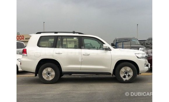 Buy Import Toyota Land Cruiser White Car in Import - Dubai in Barbados Buy Import Toyota Land Cruiser White Car in Import - Dubai in Barbados