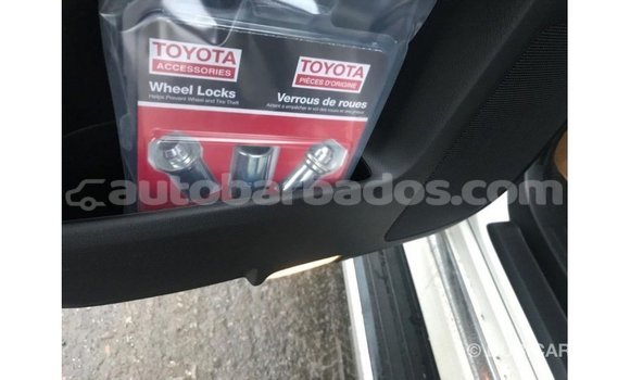 Buy Import Toyota HiAce White Truck in Import - Dubai in Barbados Buy Import Toyota HiAce White Truck in Import - Dubai in Barbados