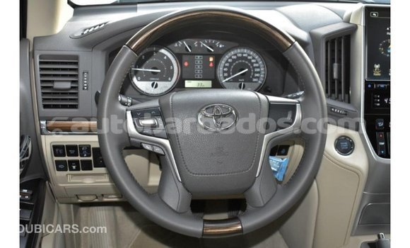 Buy Import Toyota Land Cruiser White Car in Import - Dubai in Barbados Buy Import Toyota Land Cruiser White Car in Import - Dubai in Barbados