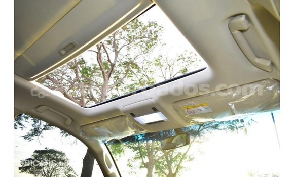 Buy Import Toyota Land Cruiser White Car in Import - Dubai in Barbados Buy Import Toyota Land Cruiser White Car in Import - Dubai in Barbados