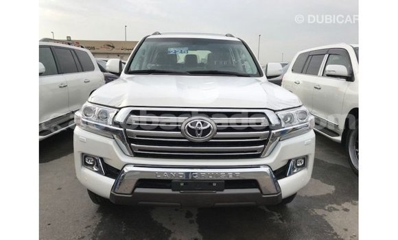Buy Import Toyota Land Cruiser White Car in Import - Dubai in Barbados Buy Import Toyota Land Cruiser White Car in Import - Dubai in Barbados