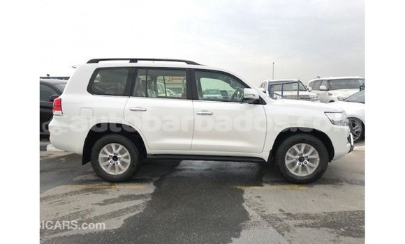 Buy Import Toyota Land Cruiser White Car in Import - Dubai in Barbados Buy Import Toyota Land Cruiser White Car in Import - Dubai in Barbados