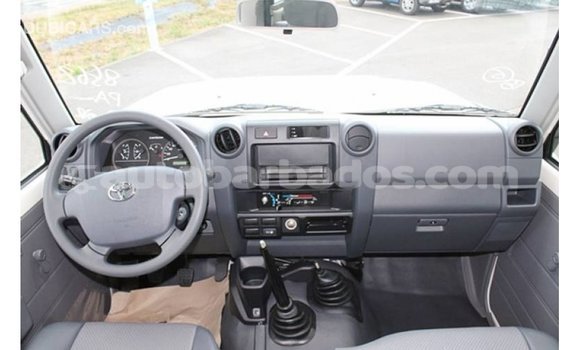 Buy Import Toyota Land Cruiser White Car in Import - Dubai in Barbados Buy Import Toyota Land Cruiser White Car in Import - Dubai in Barbados