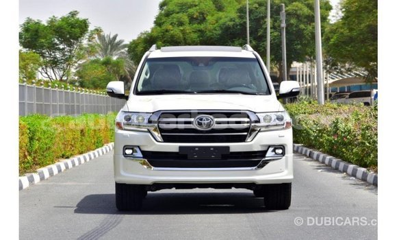 Buy Import Toyota Land Cruiser White Car in Import - Dubai in Barbados Buy Import Toyota Land Cruiser White Car in Import - Dubai in Barbados