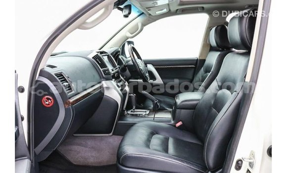 Buy Import Toyota Land Cruiser White Car in Import - Dubai in Barbados Buy Import Toyota Land Cruiser White Car in Import - Dubai in Barbados