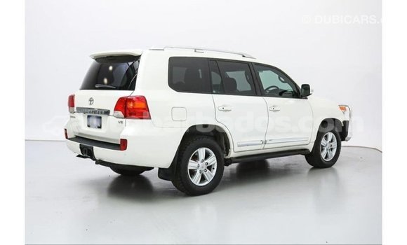 Buy Import Toyota Land Cruiser White Car in Import - Dubai in Barbados Buy Import Toyota Land Cruiser White Car in Import - Dubai in Barbados