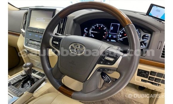 Buy Import Toyota Land Cruiser White Car in Import - Dubai in Barbados Buy Import Toyota Land Cruiser White Car in Import - Dubai in Barbados