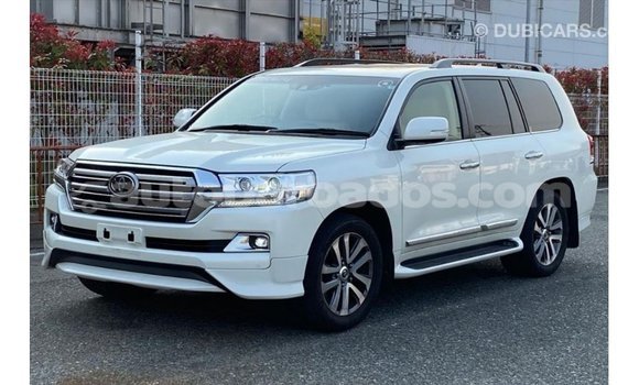 Buy Import Toyota Land Cruiser White Car in Import - Dubai in Barbados Buy Import Toyota Land Cruiser White Car in Import - Dubai in Barbados
