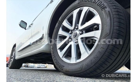 Buy Import Toyota Land Cruiser White Car in Import - Dubai in Barbados Buy Import Toyota Land Cruiser White Car in Import - Dubai in Barbados