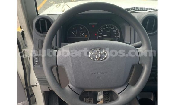 Buy Import Toyota Land Cruiser White Car in Import - Dubai in Barbados Buy Import Toyota Land Cruiser White Car in Import - Dubai in Barbados