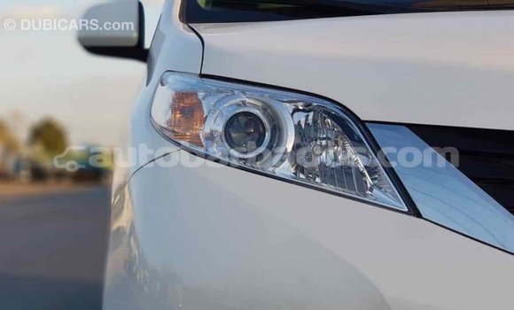 Buy Import Toyota Sienna White Car in Import - Dubai in Barbados Buy Import Toyota Sienna White Car in Import - Dubai in Barbados