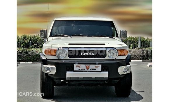 Buy Import Toyota FJ Cruiser White Car in Import - Dubai in Barbados Buy Import Toyota FJ Cruiser White Car in Import - Dubai in Barbados